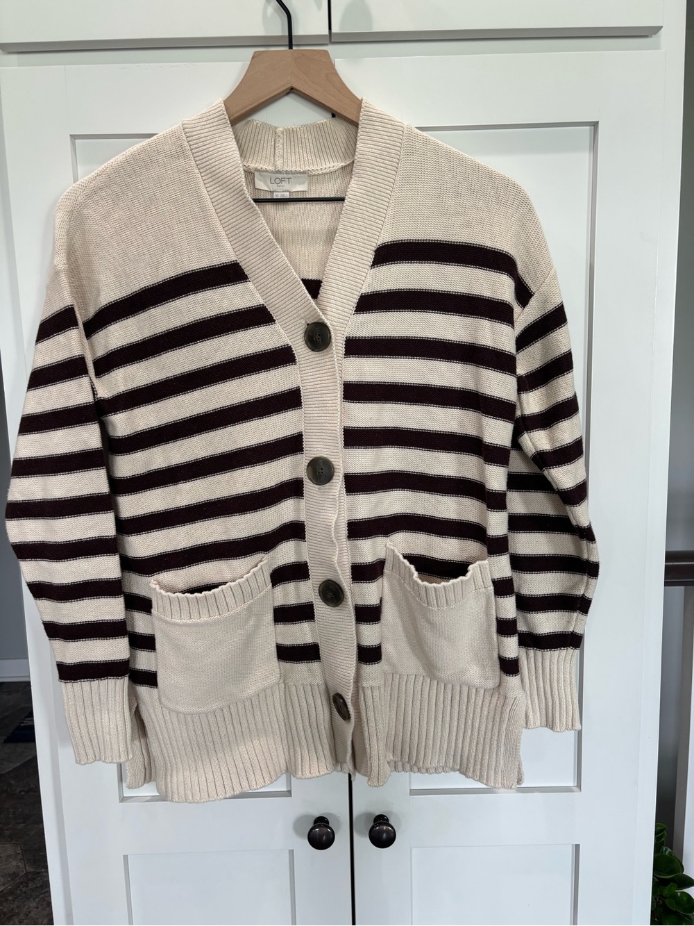 💚$5 Deals- LOFT Cream and Brown Striped V-Neck Button Cardigan